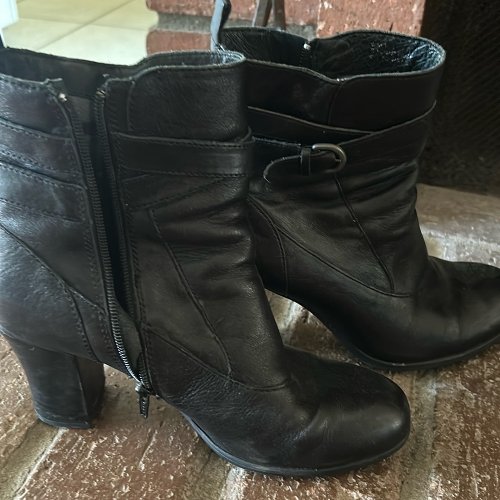 Born Black Leather Heeled Ankle Boots Size 9